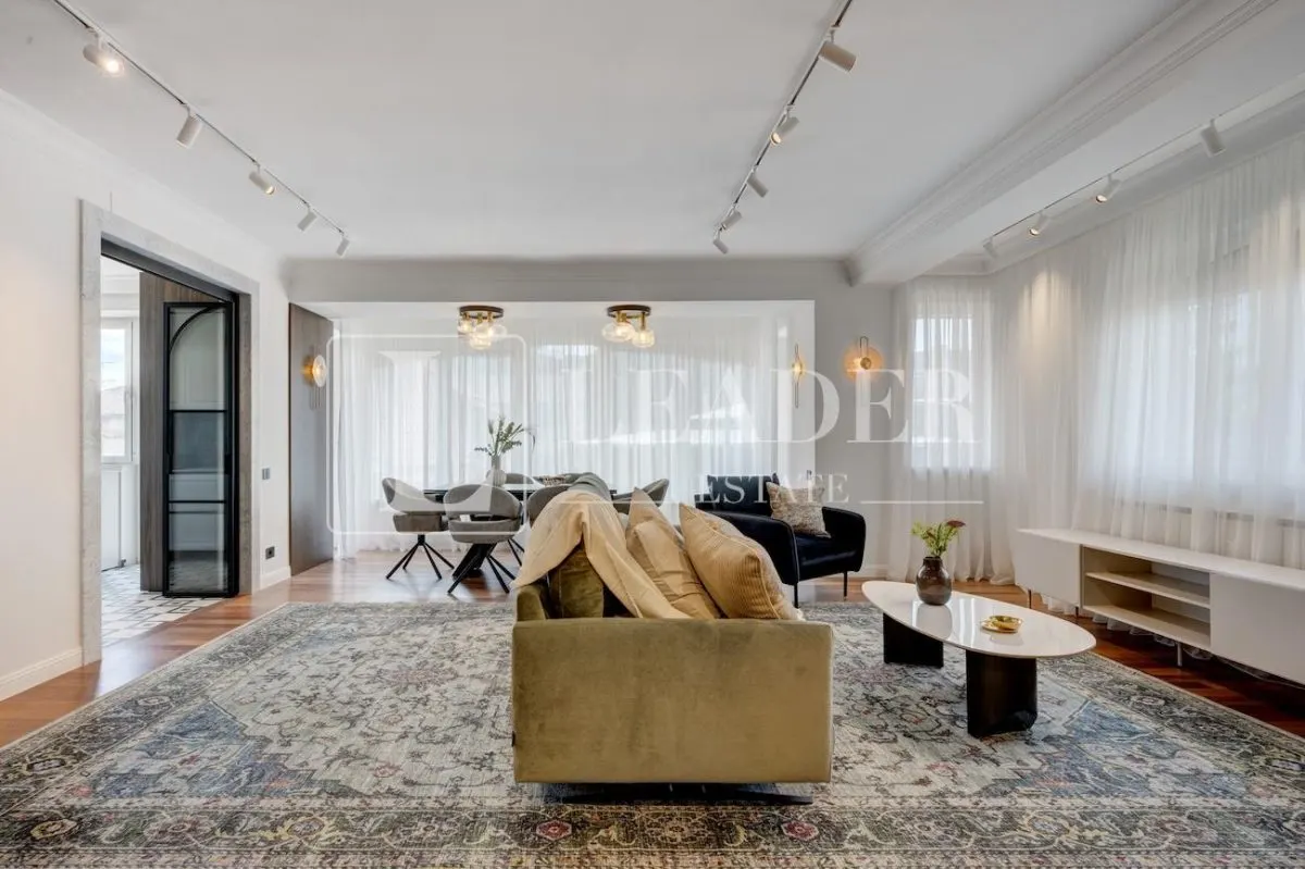 Apartament 3 camere București - poza 1