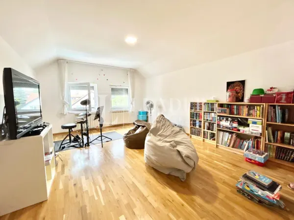 Casă 7 camere București - poza 16
