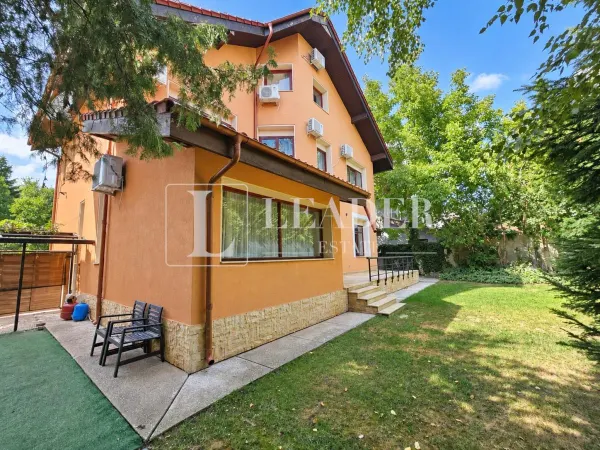 Casă 8 camere București - poza 1