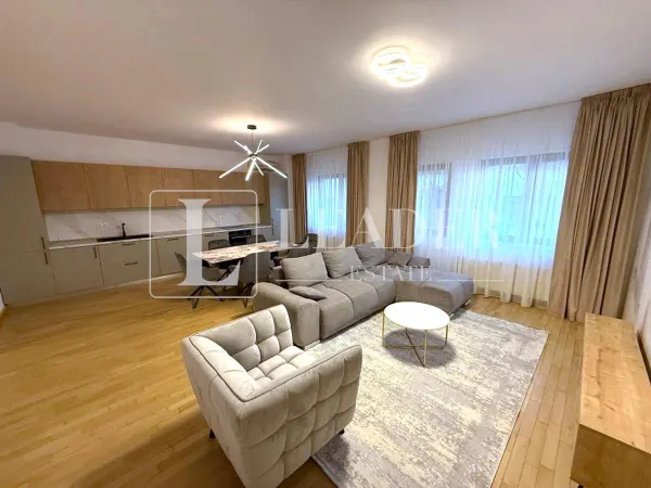 Apartament 4 camere București - poza 1
