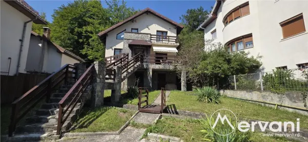Casă 5 camere Sinaia - poza 1