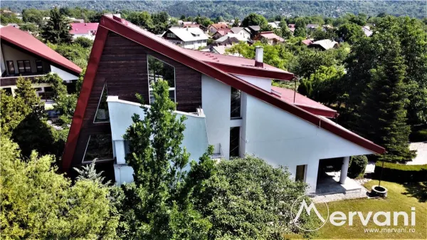 Casă 10 camere Breaza - poza 1