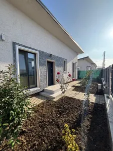Casa individuala,mobilata si utilata partial, Bucium-Visan,400mp teren - Iasi