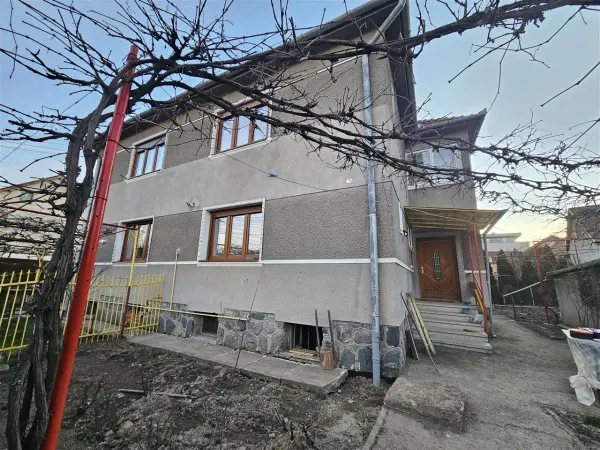 Casă 4 camere Sibiu - poza 1