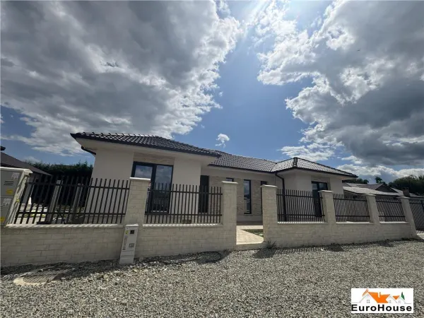 Casă 3 camere Alba Iulia - poza 2