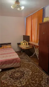 Apartament 2 camere de vanzare - Ostroveni, etaj 2/10 - Ramnicu Valcea
