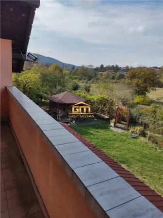 Casă 9 camere Golești - poza 2