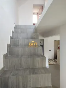 Casă 9 camere Golești - poza 11