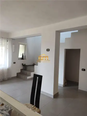 Casă 9 camere Golești - poza 7