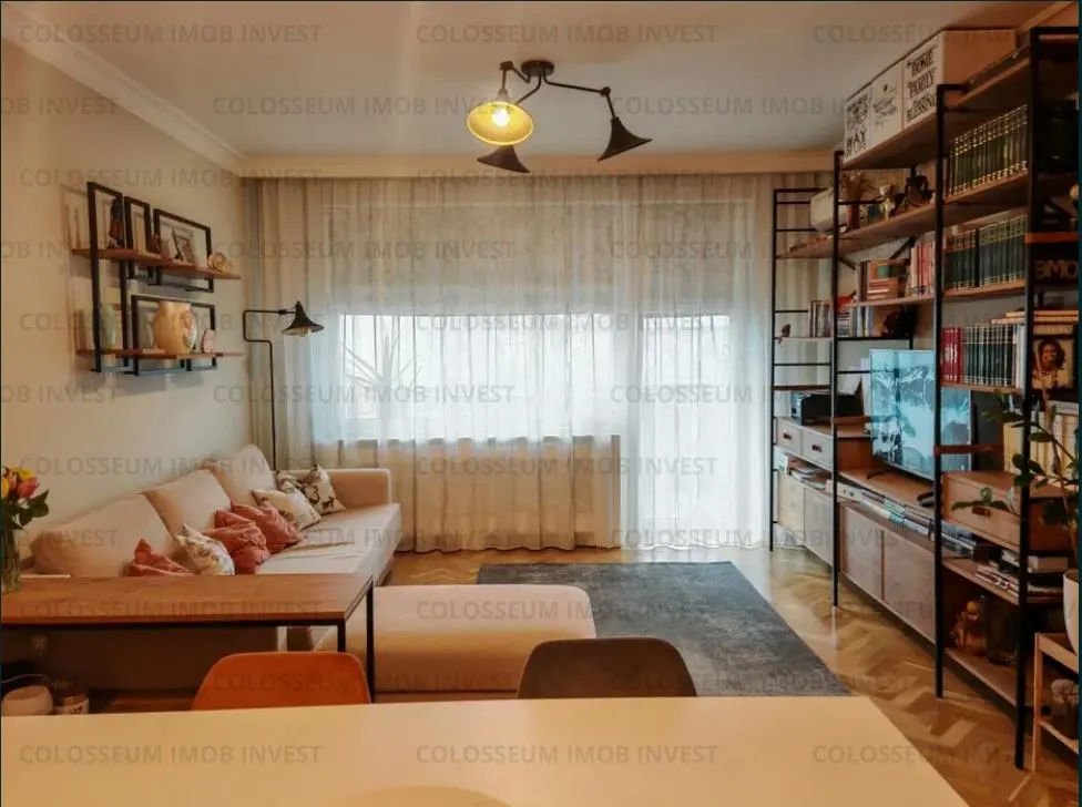 Apartament 3 camere Brașov - poza 1