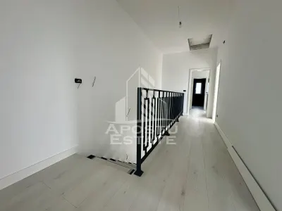 Casă 4 camere Moșnița Nouă - poza 11