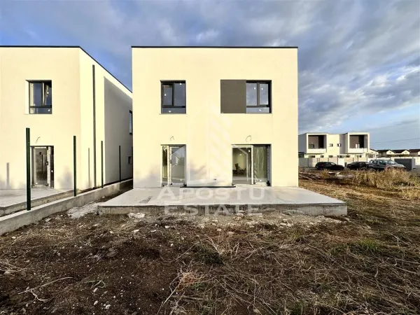 Casă 5 camere Dumbrăvița - poza 1