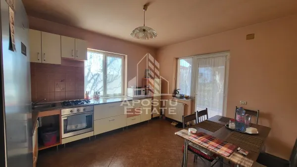 Casă 7 camere Dumbrăvița - poza 3