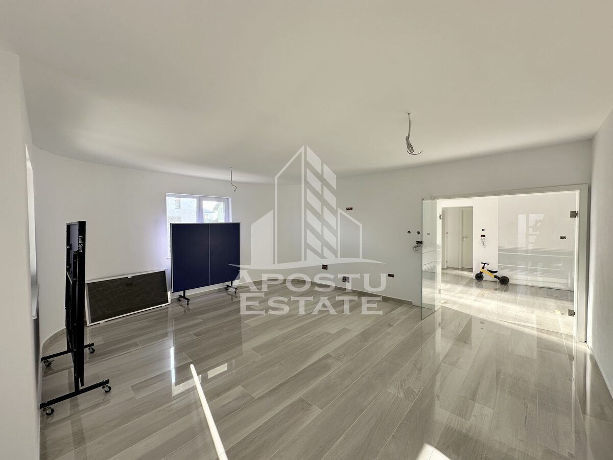 Casă 6 camere Dumbrăvița - poza 3