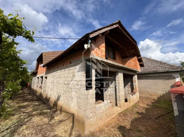 Casă 15 camere Pesac - poza 4