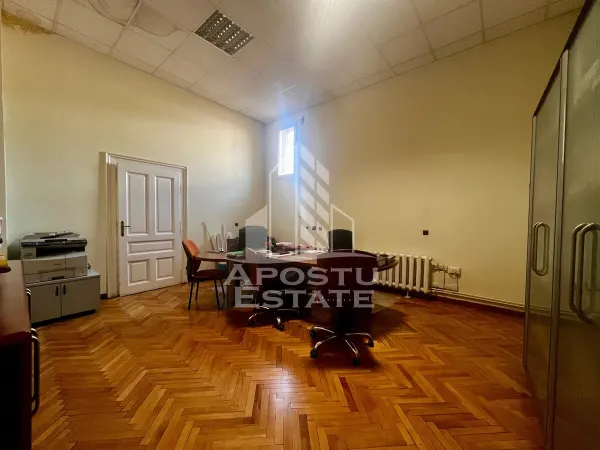 Apartament 5 camere Arad - poza 2