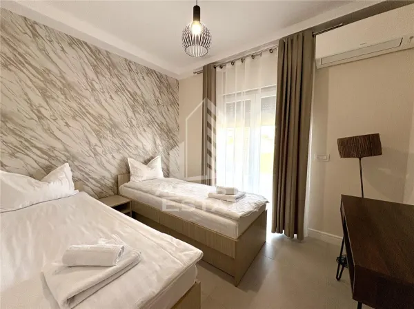 Casă 8 camere Moșnița Nouă - poza 17