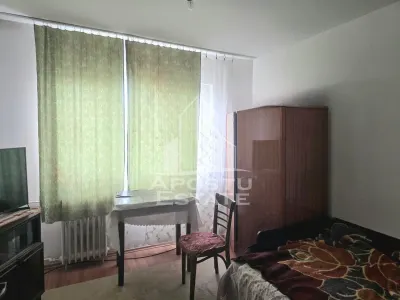 Apartament 3 camere Arad - poza 3