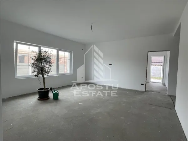 Casă 4 camere Sânmihaiu Român - poza 3
