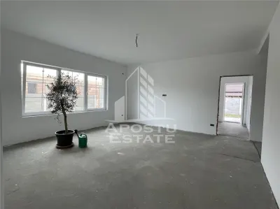 Casă 4 camere Sânmihaiu Român - poza 3
