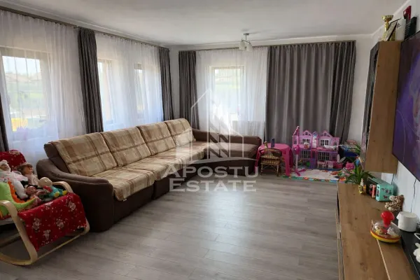 Casă 4 camere Urseni - poza 1