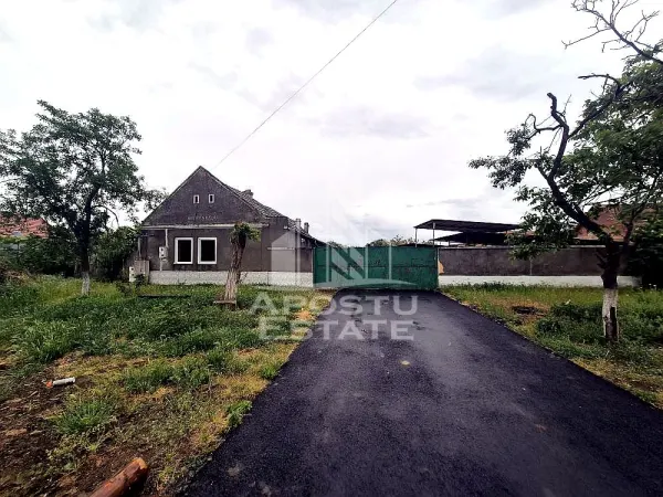 Casă 3 camere Pesac - poza 1