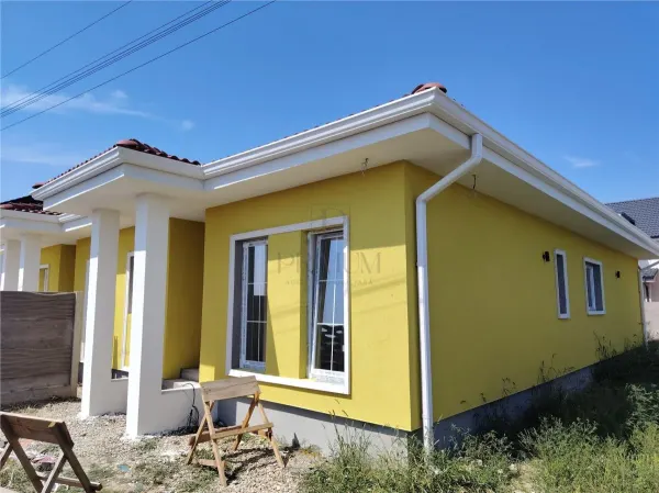 Casă 3 camere Moșnița Nouă - poza 2