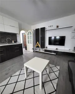 Apartament 3 camere Ploiești - poza 2