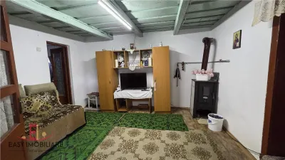 Casă 2 camere Acatari - poza 4