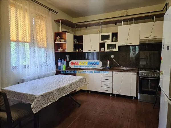 Casă 6 camere Târgoviște - poza 10
