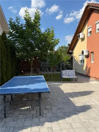 Casă 4 camere Moșnița Nouă - poza 1