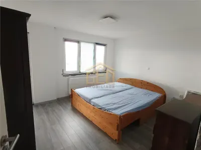 Casă 6 camere Moldova Noua - poza 12