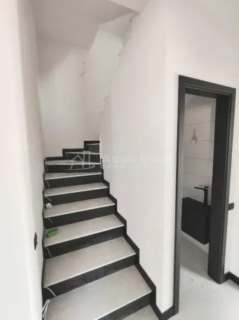 Casă 4 camere București - poza 9