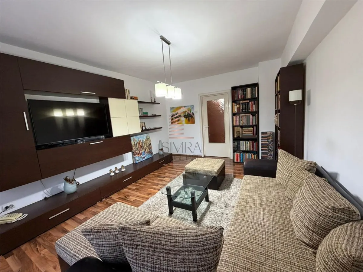 Apartament 3 camere Oradea - poza 1