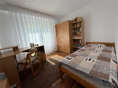 Apartament 3 camere Oradea - poza 2