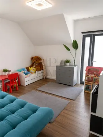 Casă 4 camere Moșnița Veche - poza 2