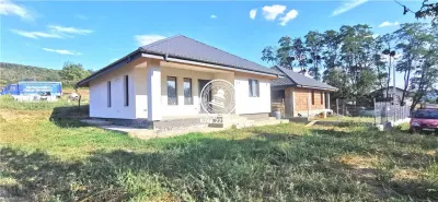 Casă 3 camere Bârnova - poza 2