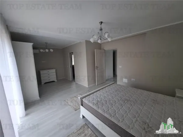 Casă 7 camere Crevedia - poza 13