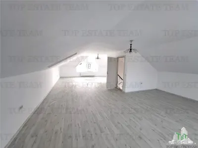Casă 7 camere Crevedia - poza 17