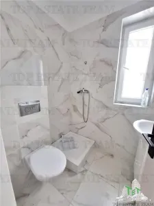 Casă 7 camere Crevedia - poza 18