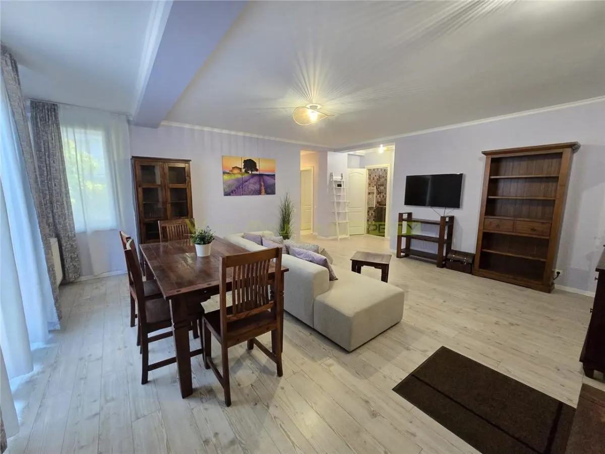 Apartament 4 camere București - poza 1