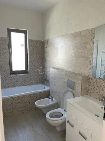 Casă 4 camere Tamasi - poza 6