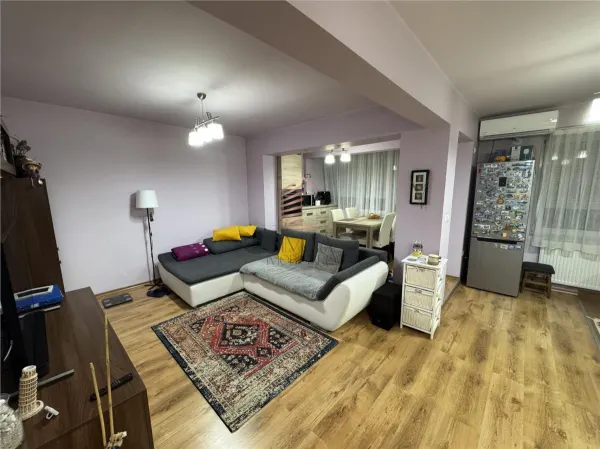 Apartament 3 camere Oradea - poza 1