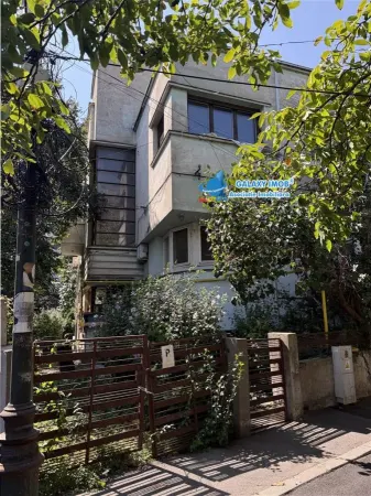 Apartament 3 camere București - poza 1