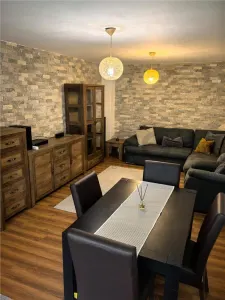 RECO Casa  La Curte Comuna In Oradea - Oradea