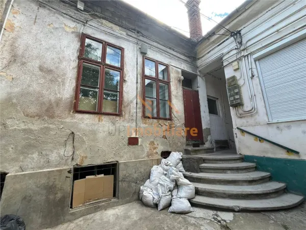 Apartament 3 camere Oradea - poza 1