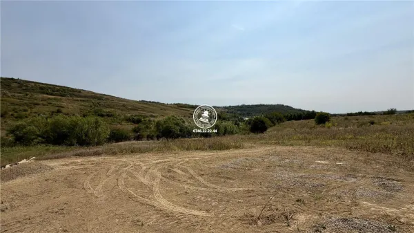 Teren Aroneanu - poza 3