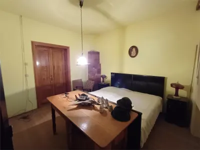 Casă 5 camere Moldova Noua - poza 25
