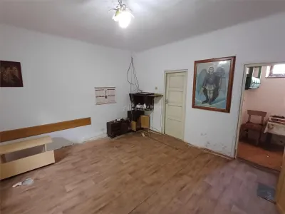 Casă 5 camere Moldova Noua - poza 28