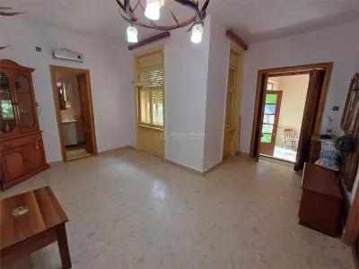 Casă 5 camere Moldova Noua - poza 5